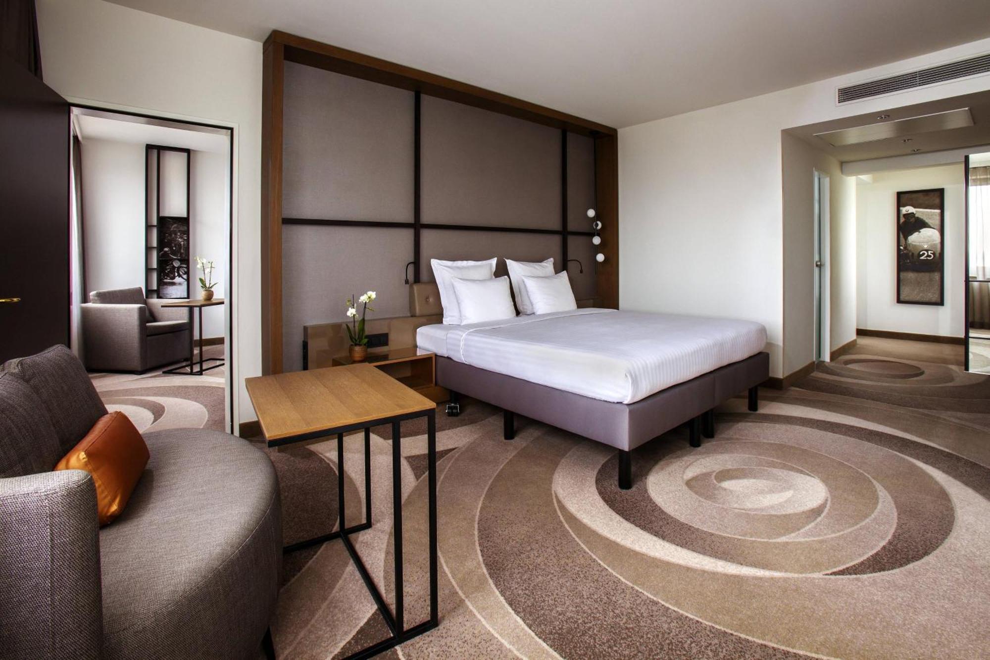 Stuttgart Marriott Hotel Sindelfingen Exterior photo